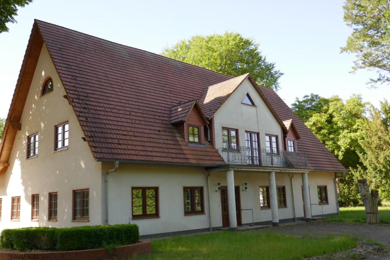 Bed and Breakfast An Der Gaertnerei Dömitz Esterno foto